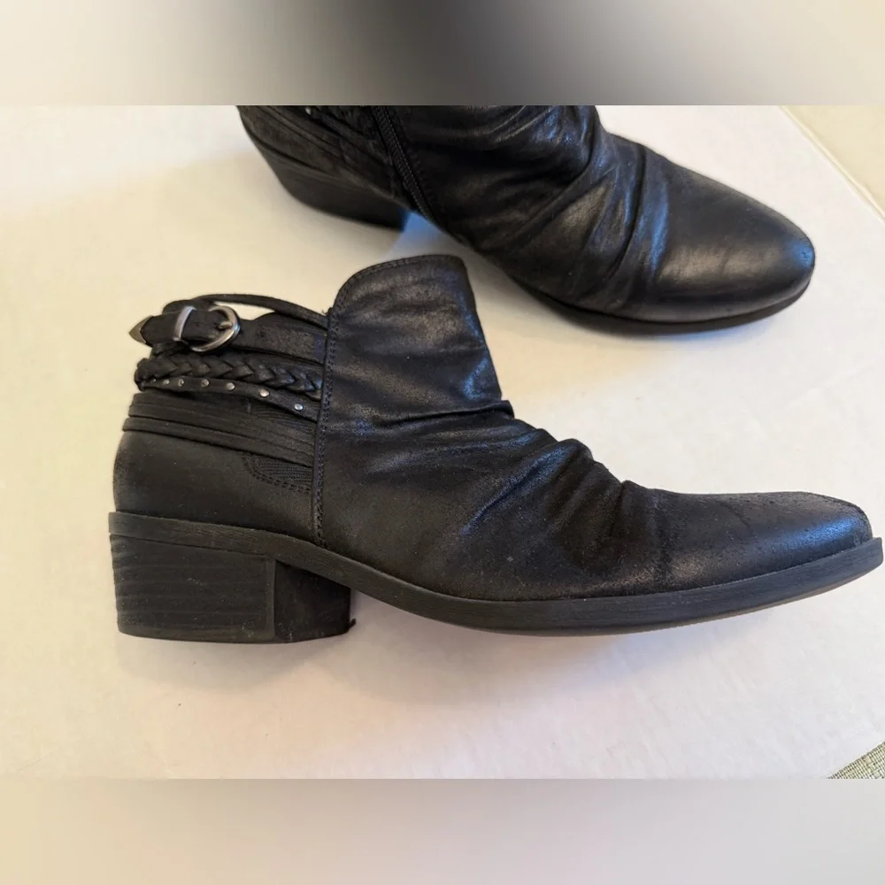 BareTraps good used